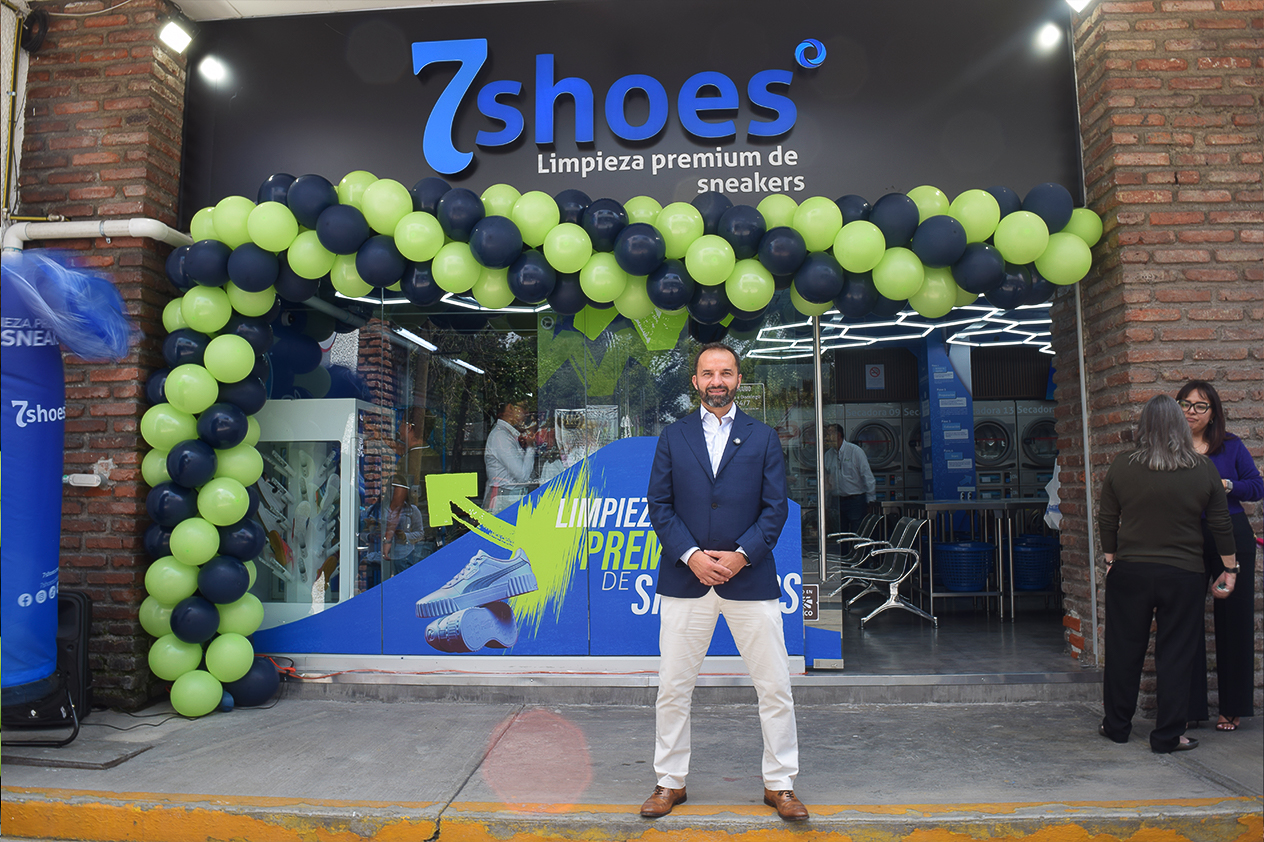 Luis Miguel Ruiz Ripoll - Inauguración 7shoes San Fernando CDMX